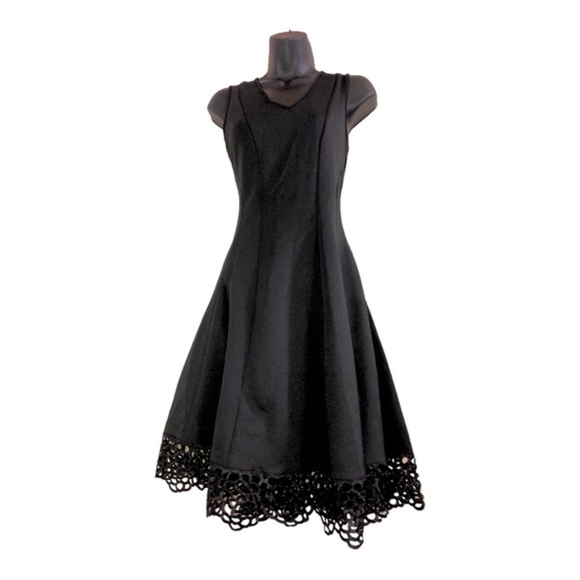 Donna Ricco black fit and flare v-neck embroidery‎ crochet hem cocktail dress - Picture 2 of 16